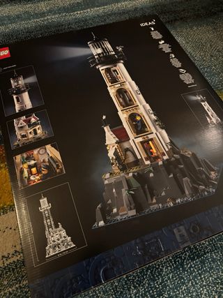 LEGO Motorized Lighthouse 21335