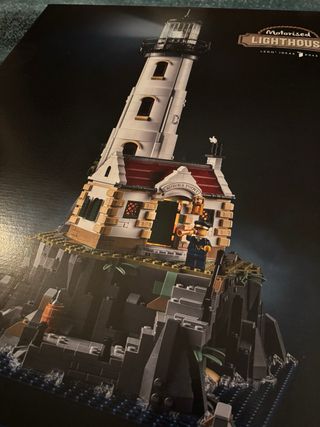 LEGO Motorized Lighthouse 21335