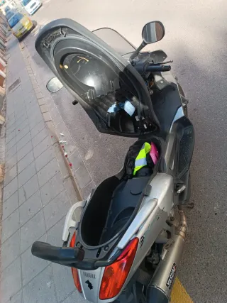 Yamaha 125cc Scooter