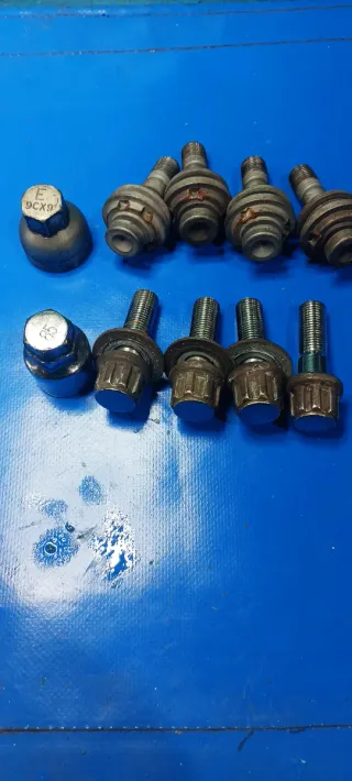 Tornillos Antirrobo Peugeot 407