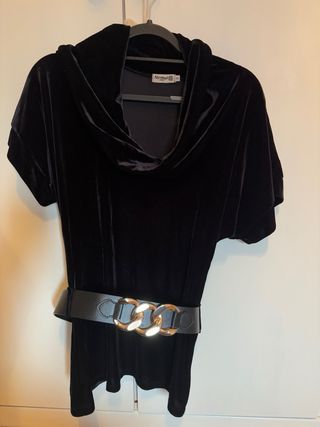 Blusa terciopelo negro