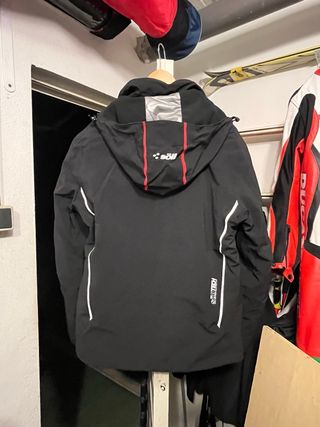 Chaqueta de esquí SOLL nueva. A estrenar. Sin usar