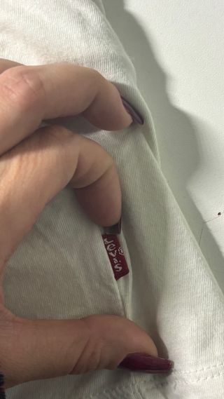 Camiseta Levi's Roja y Blanca