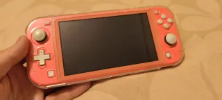 Nintendo Switch Lite Coral