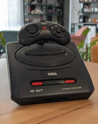 Soporte expositor Mega Drive II mando 6 botones