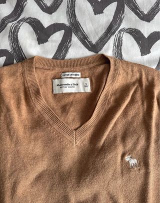 Jersey Abercrombie & Fitch cuello pico S