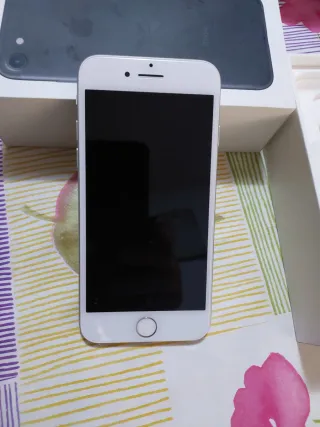 iPhone 7 128GB Argento