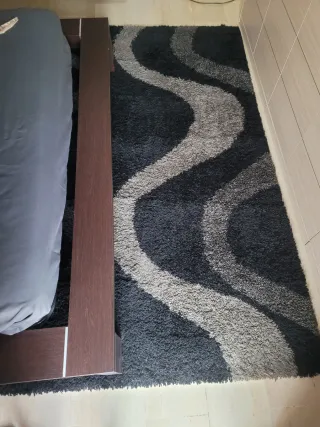 Tappeto moderno onde beige e nero