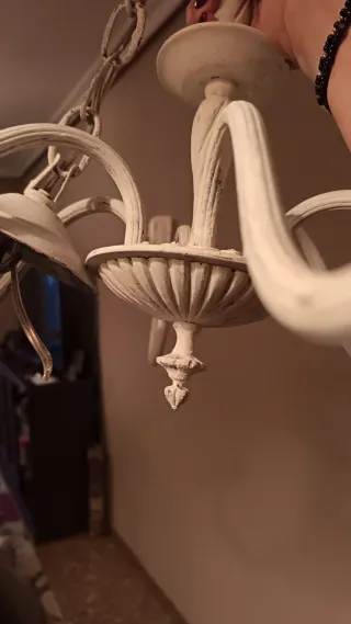 Lámpara de forja blanca estilo clásico