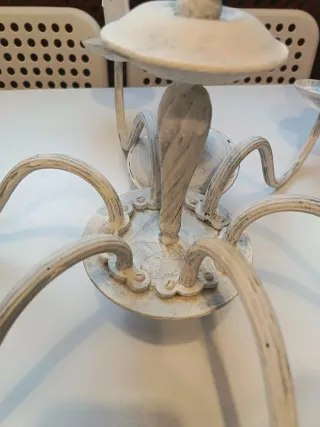 Lámpara de forja blanca estilo clásico