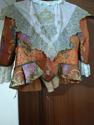 Traje de Fallera Oro y Blanco