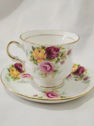 Servicio de té o café porcelana inglesa Balmora