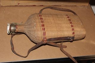 3 bottiglie di liquore Cleopatra, Manco Capac e Lourdes