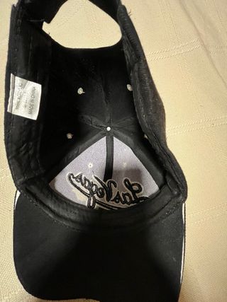 2 Gorras Negras Mickey Mouse y Las Vegas