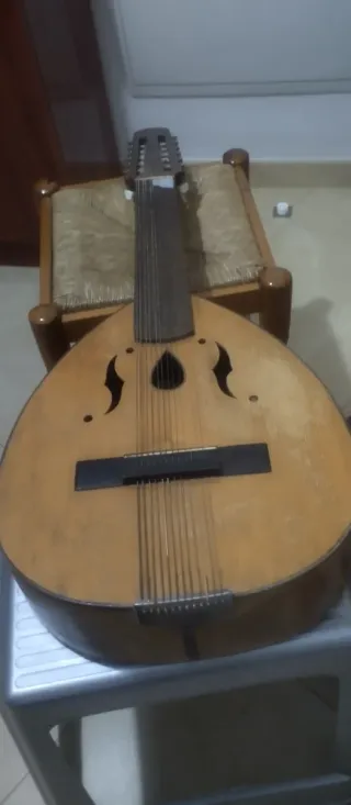 Laúd antiguo español