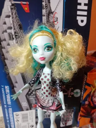 Monster High Muñeca Lagoona Blue