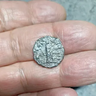 Denario Aelius o Augusto. Argento