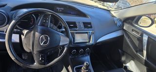 Mazda 3 2012
