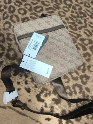 Bolso de hombre Guess Beige y Marrón