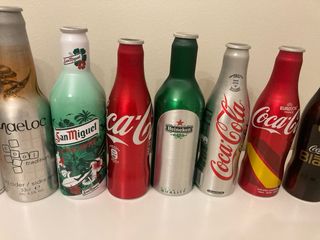 Lote di bottiglie da collezione Coca-Cola, Heineken, San Miguel, Maeloc, Listen to your heart, Martini