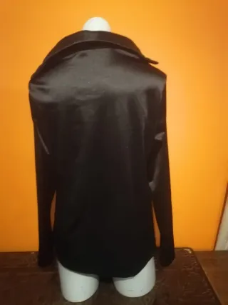 Blusa preta elegante