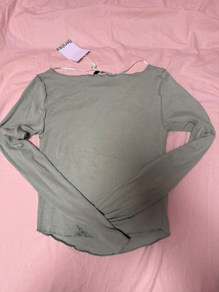 Camiseta Bershka manga larga con estampado