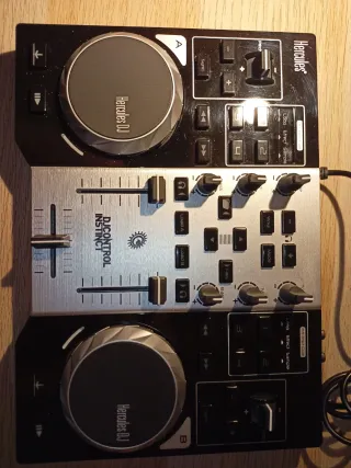 Hercules DJ Control Instinct