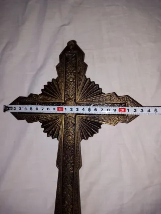 Crucifijo de Bronce Antiguo