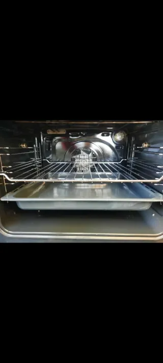 Horno TEKA Negro y Acero Inoxidable