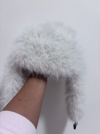 Gorro de pelo blanco