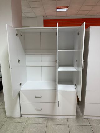 Armario 3 puertas con espejo