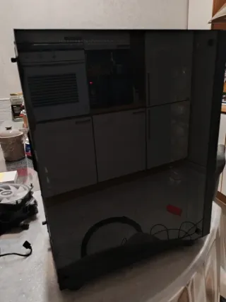 Case MSI MAG Vampiric 100R