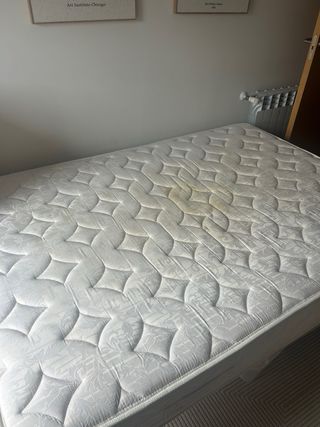 Colchón 135x190 y somier con ruedas