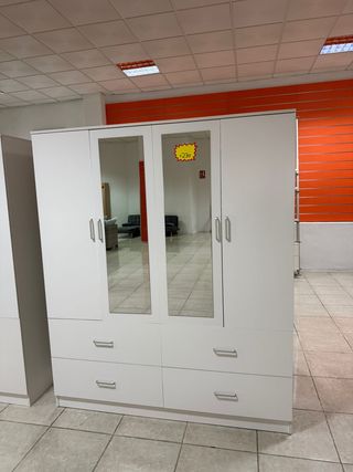 Armario 4 puertas con espejos