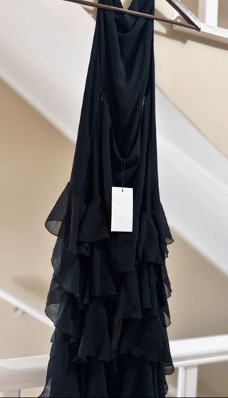 Vestido largo halter negro para evento