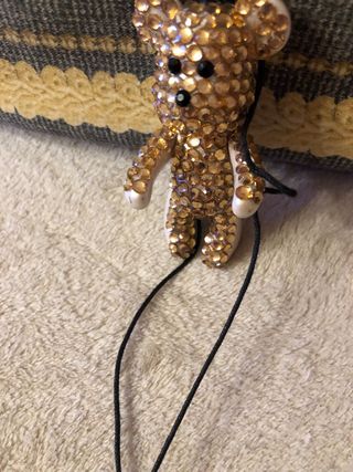 Colgante oso con pedrería dorada