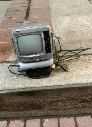 Mini TV Radio J-Max