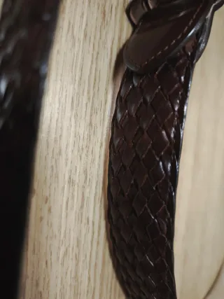 Cinturón de piel trenzada para caballero