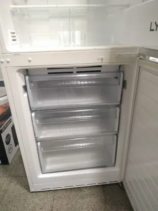 Frigorífico combi No Frost Bosch A+