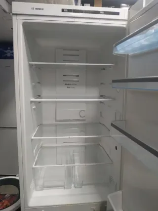 Frigorífico combi No Frost Bosch A+