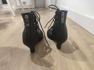 Zapatos baile latino pedrería negros.