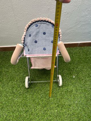 Silla de paseo para muñecas con nombre Lucía