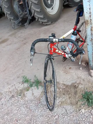 Bicicleta de carretera BH