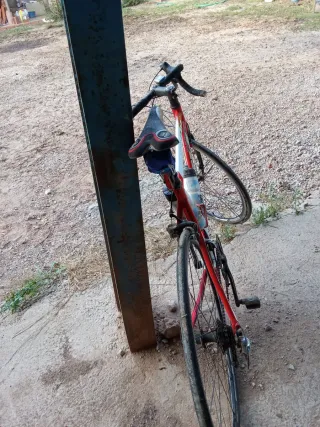 Bicicleta de carretera BH