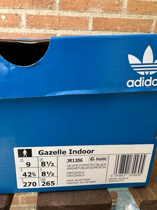 Zapatillas Adidas Gazelle Plata y Blanco