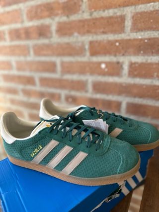 Zapatillas Adidas Gazelle Verde y Beige