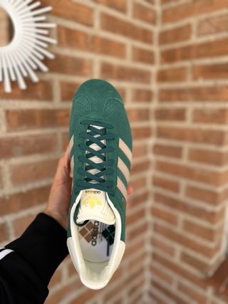 Zapatillas Adidas Gazelle Verde y Beige