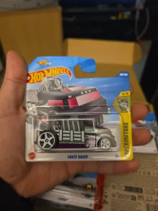 Hot Wheels Crate Racer