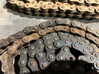 ¡NUEVAS! 2 cadenas para moto