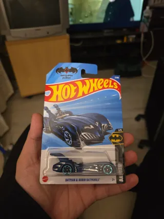 Hot Wheels Batman & Robin Batmobile
